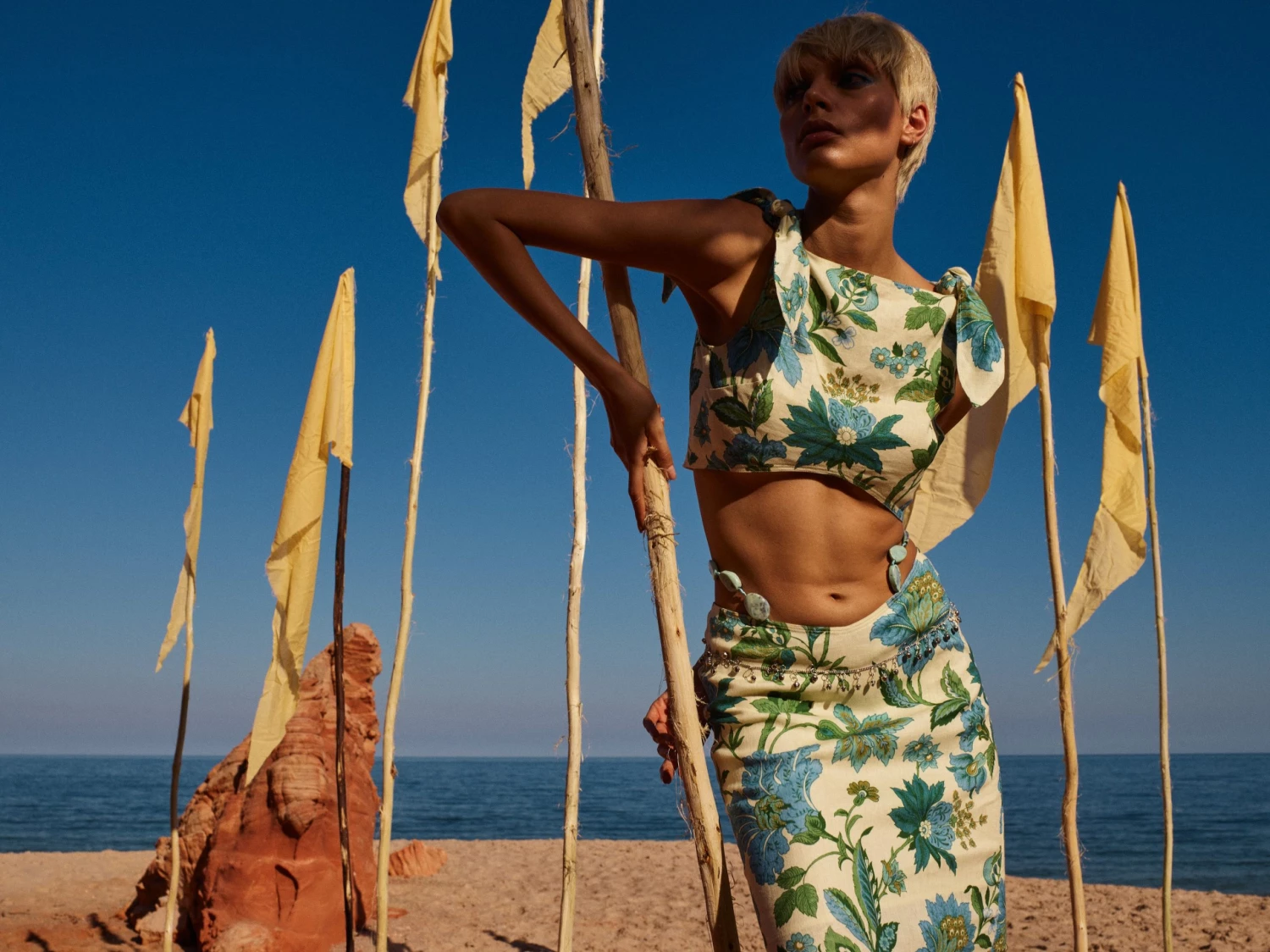 AUS Shopify Store ALEXANDRE KNOT CROP All 5 AUS Shopify Store ALEXANDRE KNOT CROP All