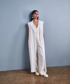 AUS Shopify Store CLEMENCE SLEEVELESS COAT