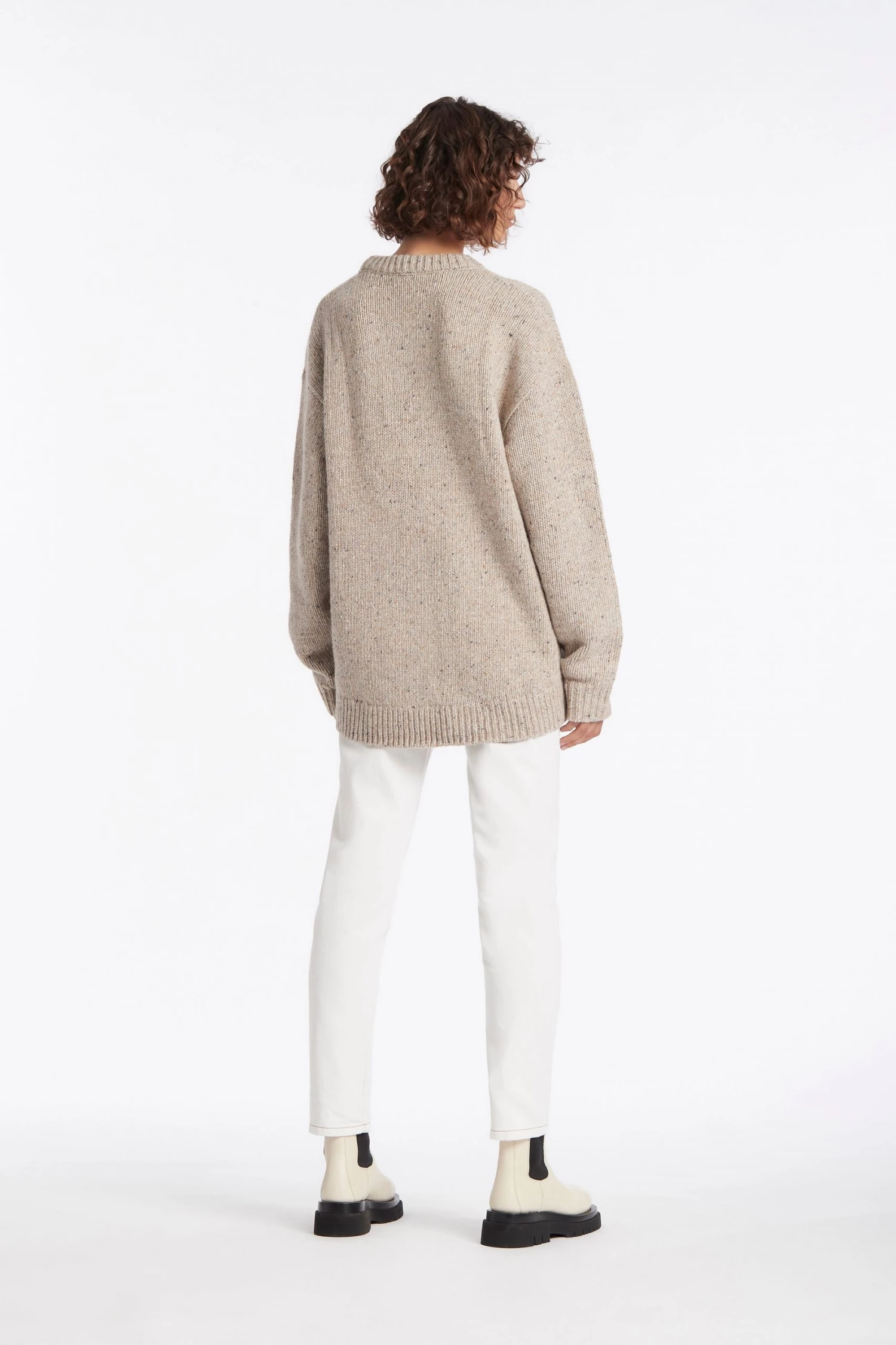 AUS Shopify Store All SEVILLE CREW NECK SWEATER 4 AUS Shopify Store All SEVILLE CREW NECK SWEATER