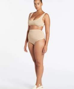 AUS Shopify Store Bottoms CLAUDE SHAPED BRIEF