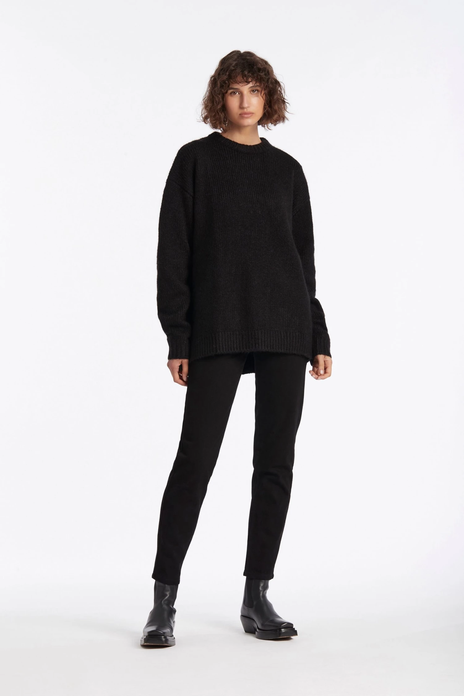 AUS Shopify Store All SEVILLE CREW NECK SWEATER 3 AUS Shopify Store All SEVILLE CREW NECK SWEATER