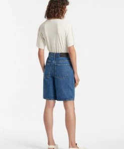 AUS Shopify Store CLASSIC LONG LINE SHORT