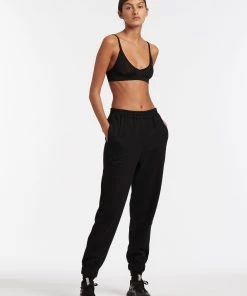 AUS Shopify Store WOMENS TRACK PANT