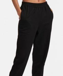 AUS Shopify Store WOMENS TRACK PANT