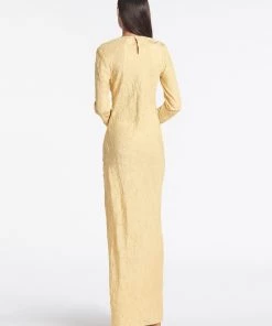 AUS Shopify Store All MAEV GOWN