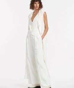 AUS Shopify Store CLEMENCE SLEEVELESS COAT