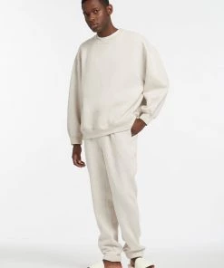 AUS Shopify Store MENS CREW NECK SWEATER