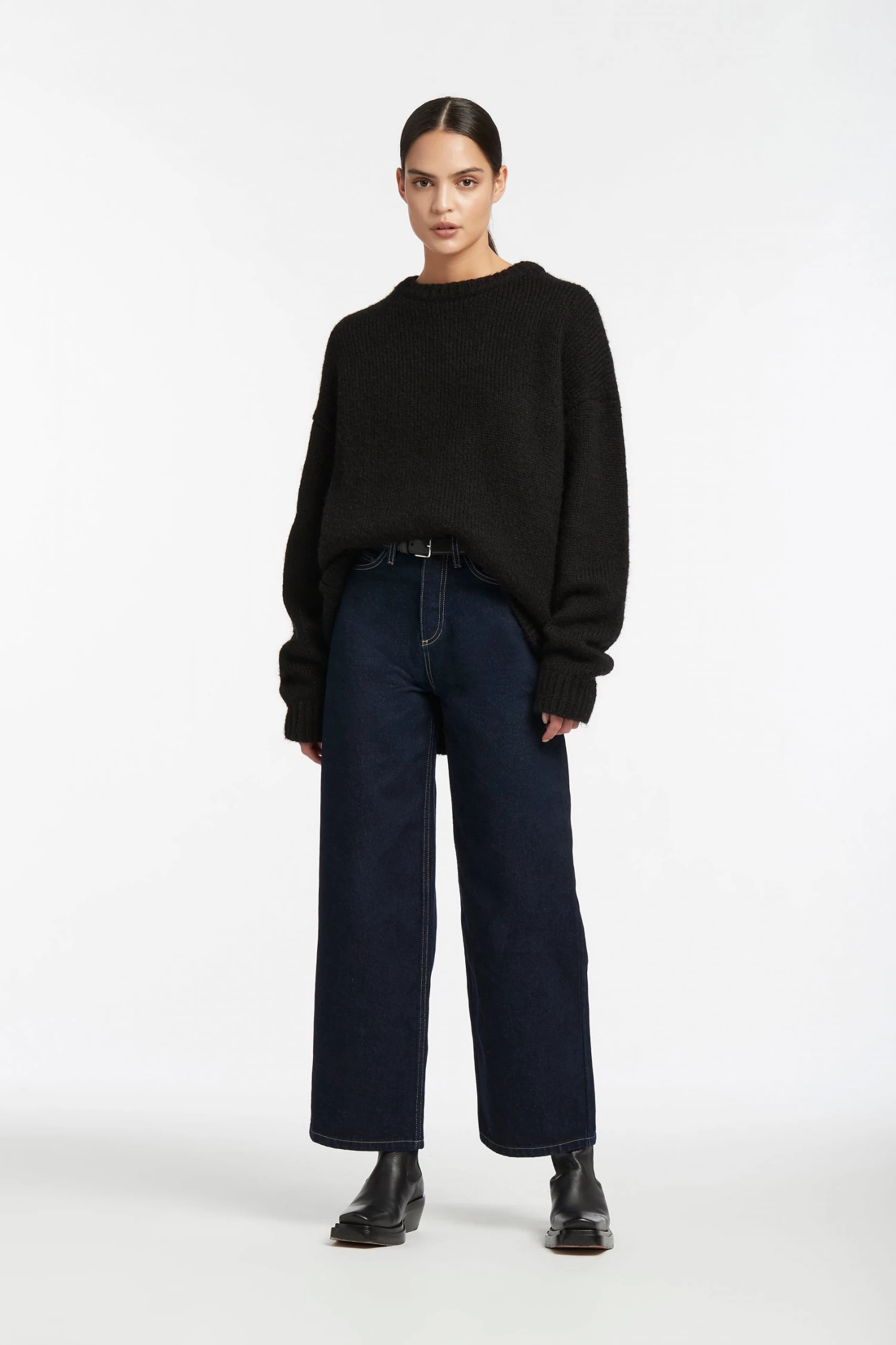 AUS Shopify Store All SEVILLE CREW NECK SWEATER 7 AUS Shopify Store All SEVILLE CREW NECK SWEATER