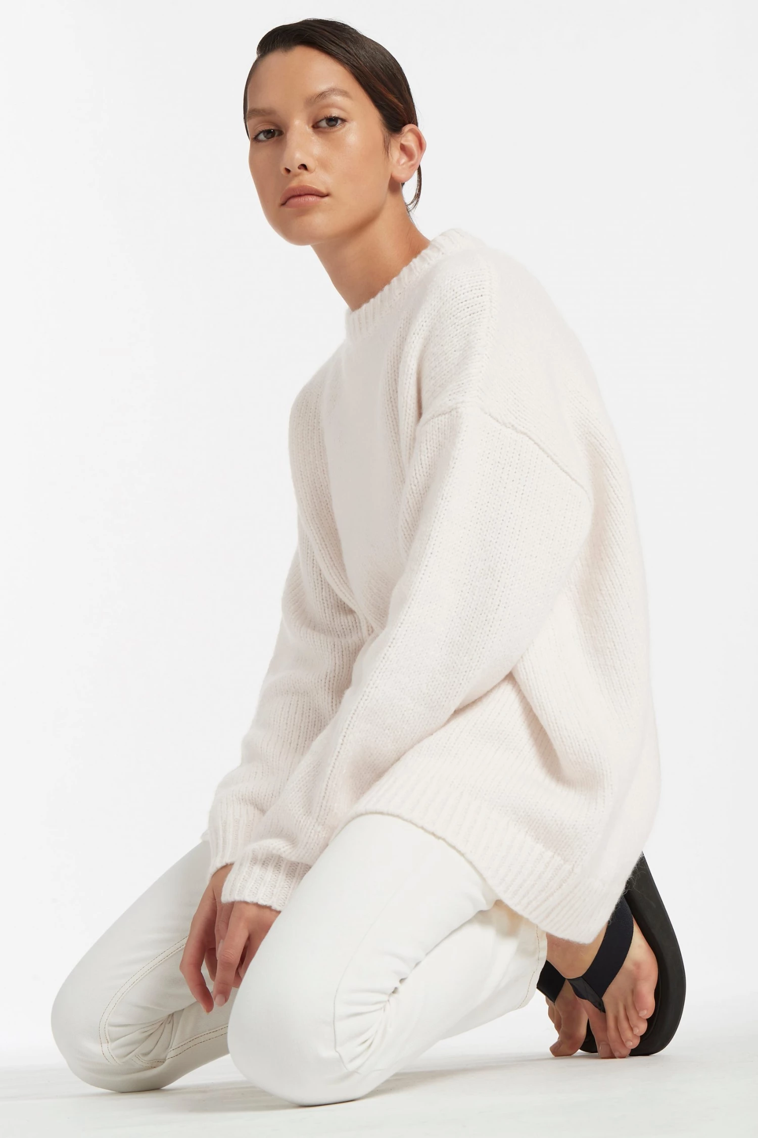 AUS Shopify Store SEVILLE CREW NECK SWEATER All 8 AUS Shopify Store SEVILLE CREW NECK SWEATER All