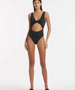 AUS Shopify Store HENDRY KNOT ONE PIECE